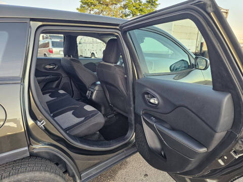 2014 Jeep Cherokee Sport