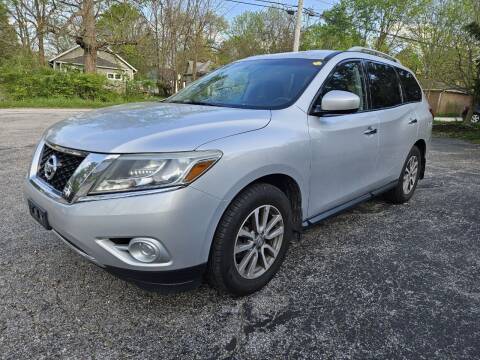 2014 Nissan Pathfinder for sale at Wheels Auto Sales in Bloomington IN