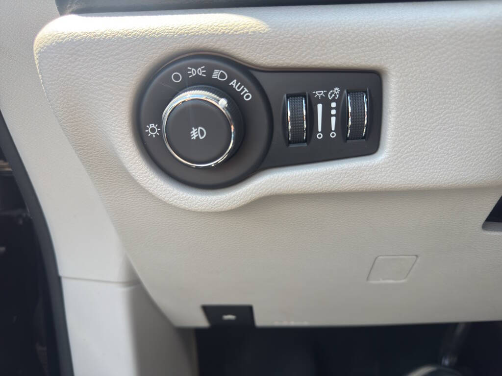 2020 Chrysler Pacifica 39