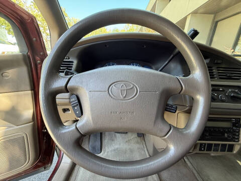 2002 Toyota Sienna LE