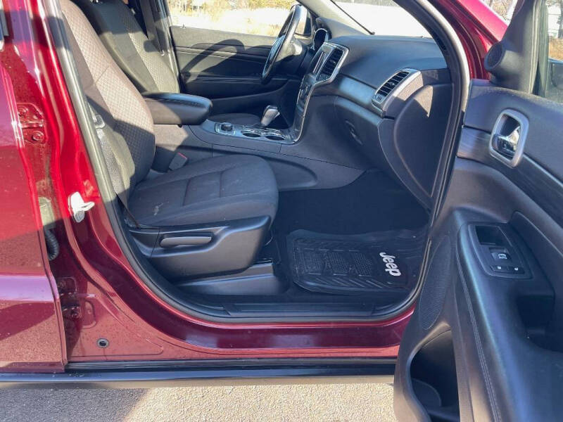 2020 Jeep Grand Cherokee Laredo E