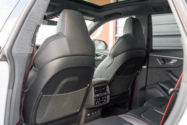 2023 Audi RS Q8 43