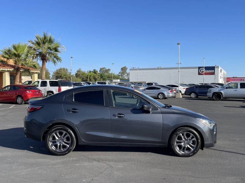 2019 Toyota Yaris L
