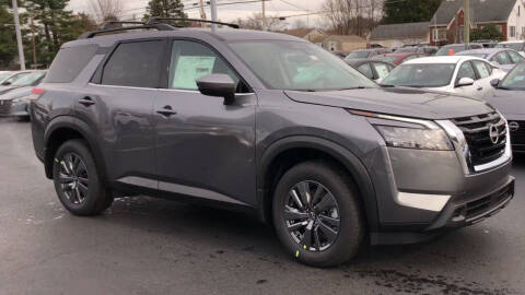 2025 Nissan Pathfinder SV