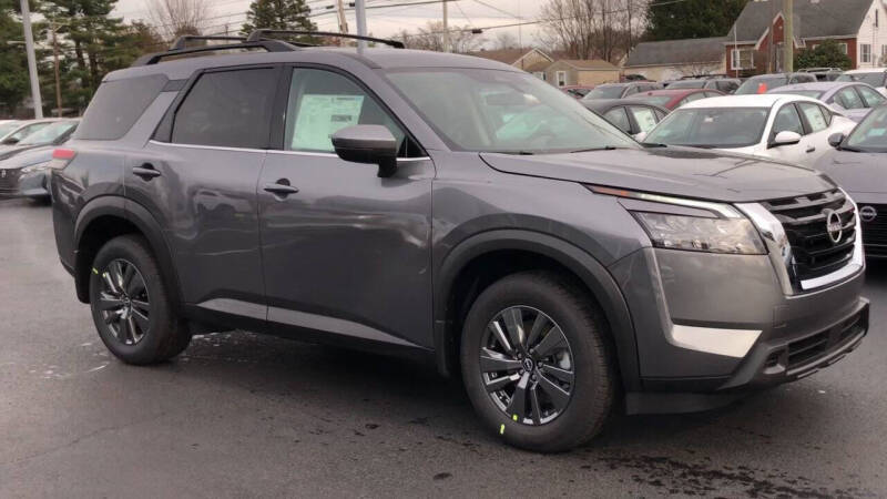 2025 Nissan Pathfinder SV