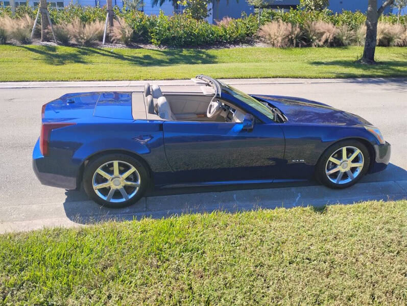 2004 Cadillac XLR