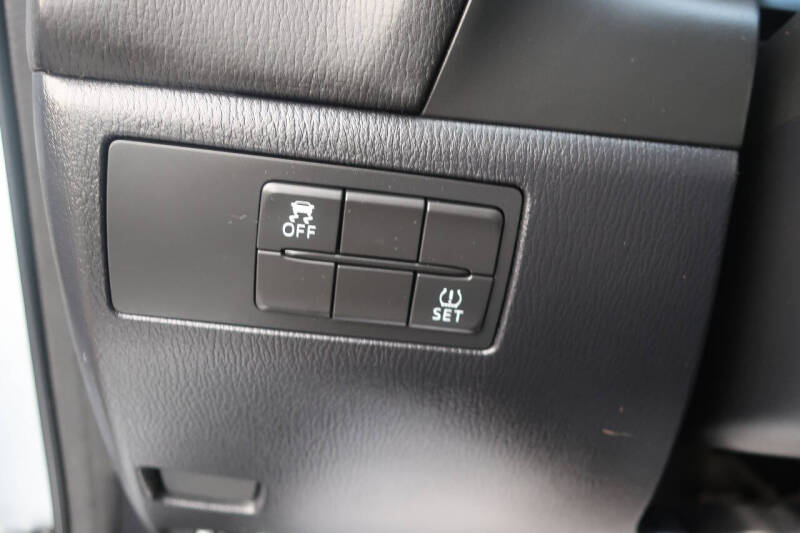 2018 Mazda MAZDA3 Sport