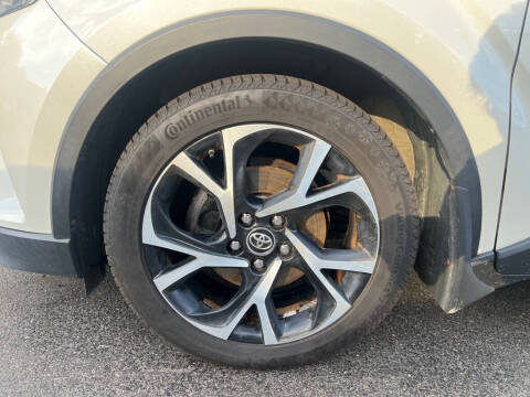 2018 Toyota C-HR XLE
