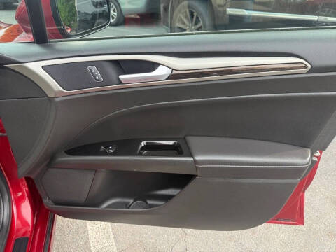 2014 Ford Fusion SE
