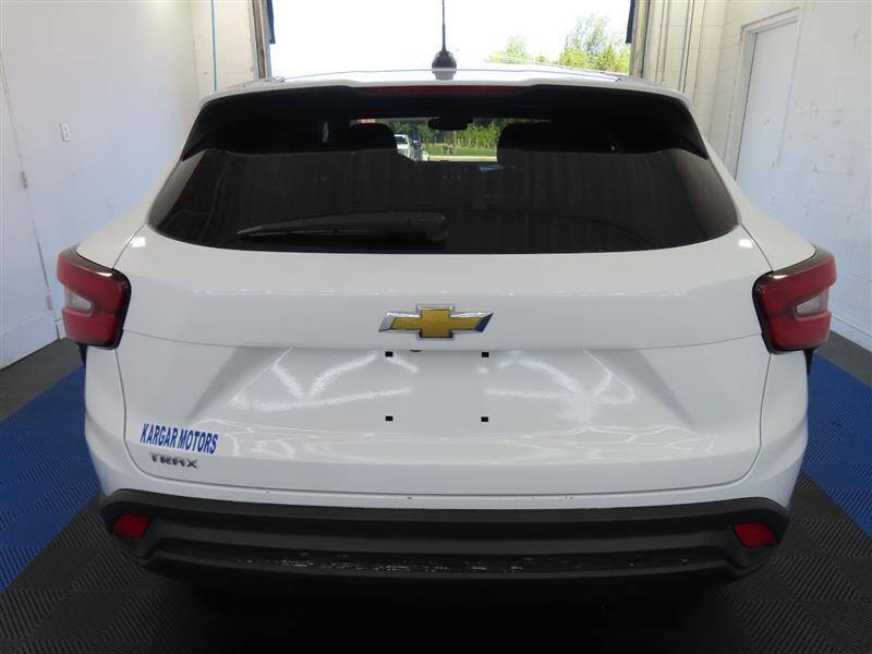 2024 Chevrolet Trax LS