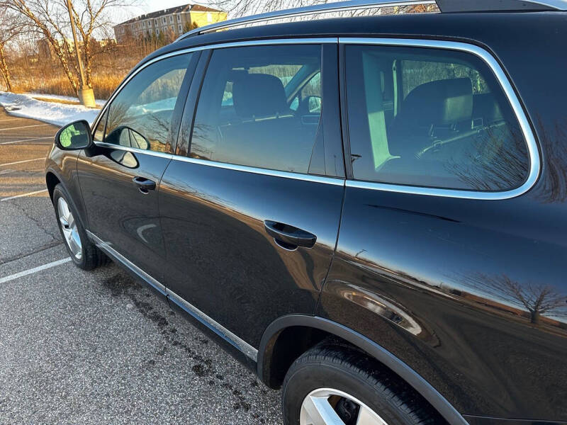 2013 Volkswagen Touareg TDI Lux