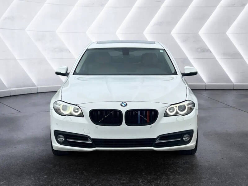 2016 BMW 5 Series 528i