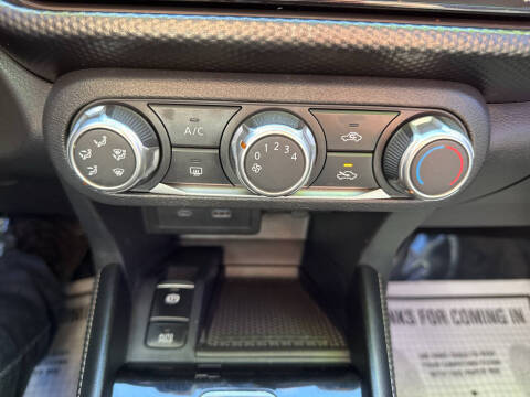 2023 Nissan Kicks SV