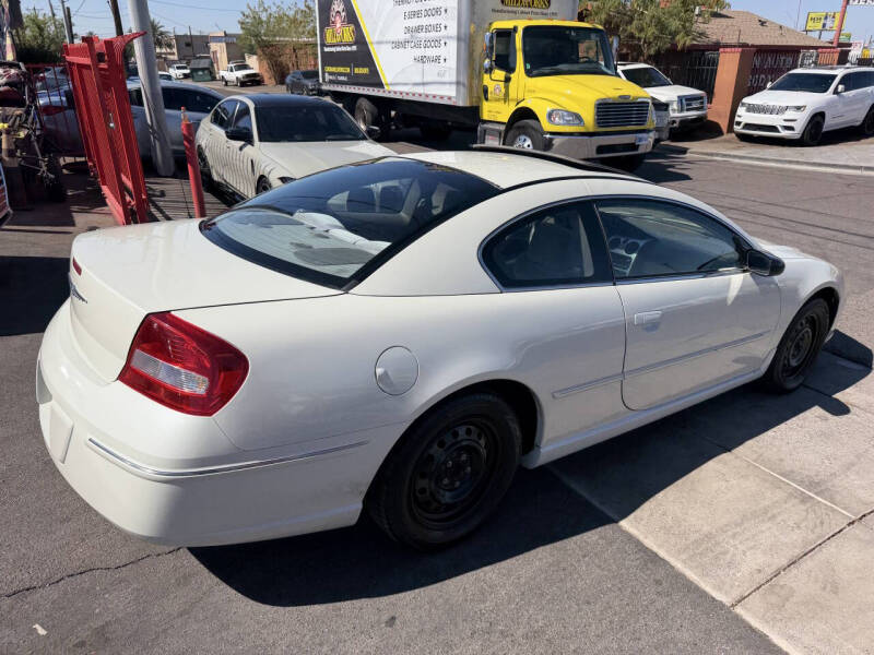 2004 Chrysler Sebring