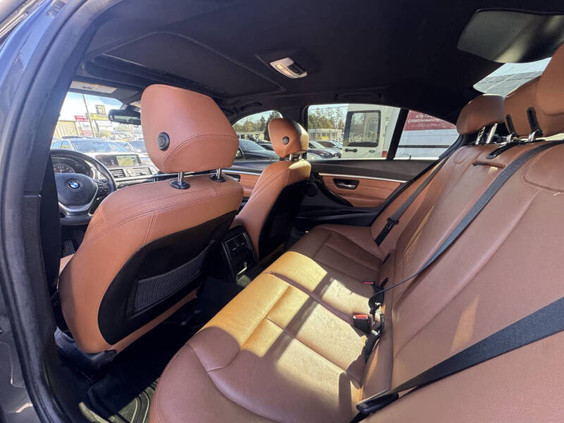 2017 BMW 3 Series 330i