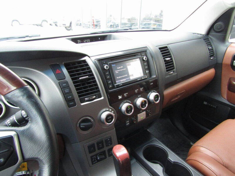 2016 Toyota Sequoia Platinum