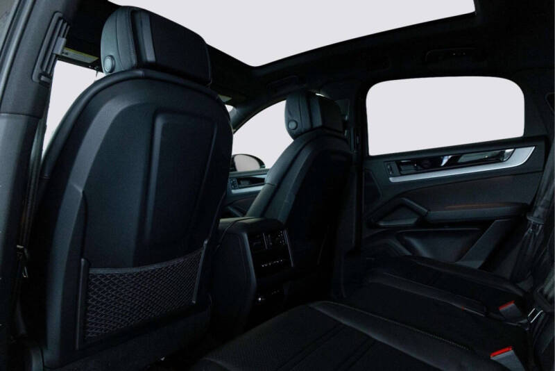 2024 Porsche Cayenne Coupe