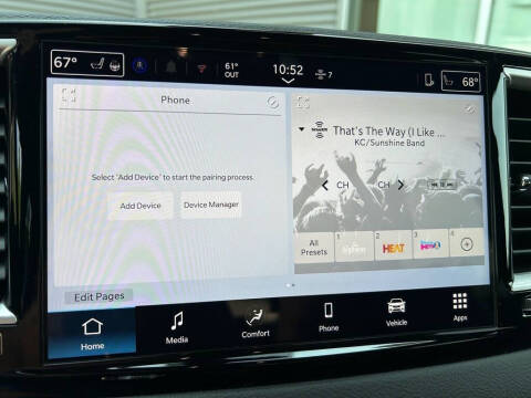 2025 Chrysler Voyager LX