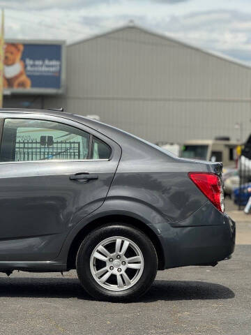 2013 Chevrolet Sonic LT Auto