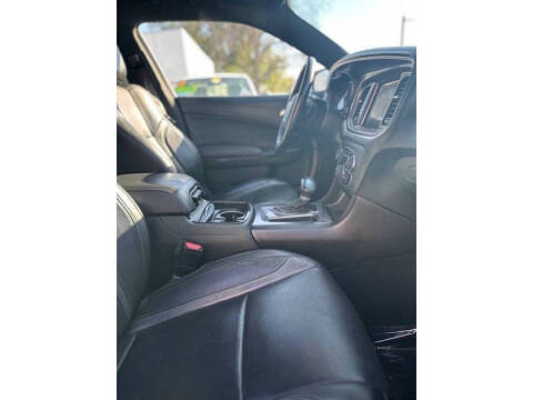 2019 Dodge Charger SXT