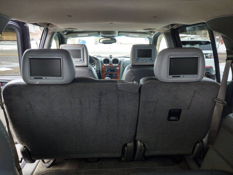 2004 GMC Envoy XL SLT