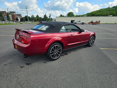 2005 Ford Mustang V6 Premium