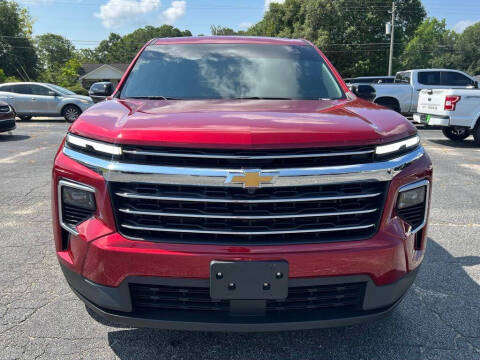 2025 Chevrolet Traverse LT