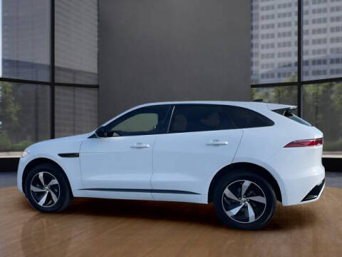 2025 Jaguar F-PACE P250 R-Dynamic S