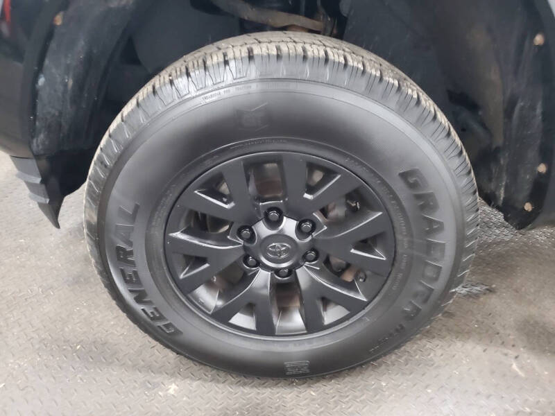 2016 Toyota Tacoma SR5