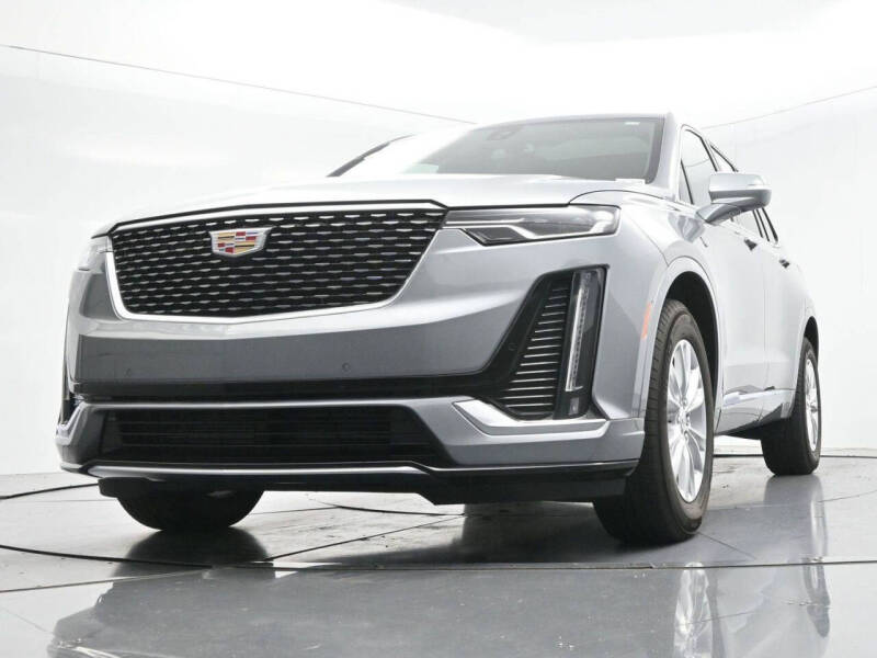 2025 Cadillac XT6 Luxury