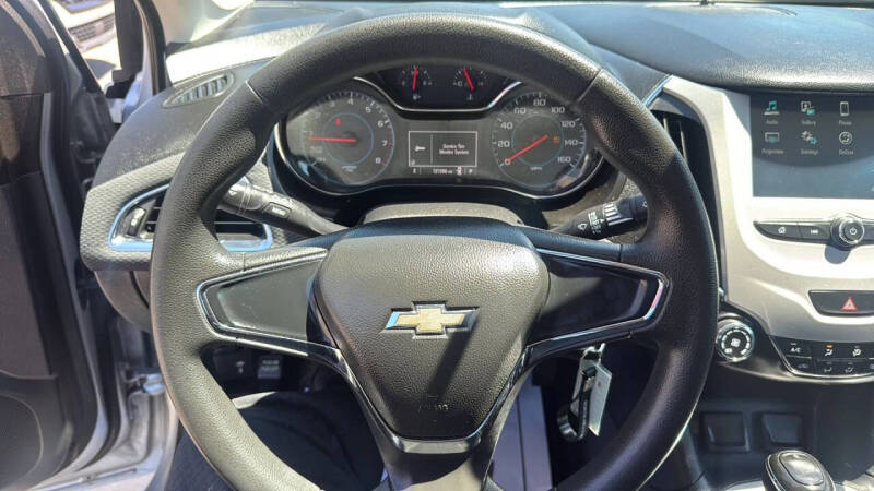 2017 Chevrolet Cruze LS Auto