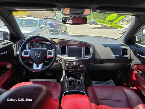 2014 Dodge Charger SXT Plus
