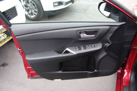 2015 Toyota Camry Hybrid SE