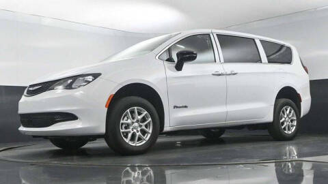 2025 Chrysler Voyager LX