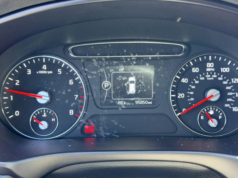 2017 Kia Sorento LX
