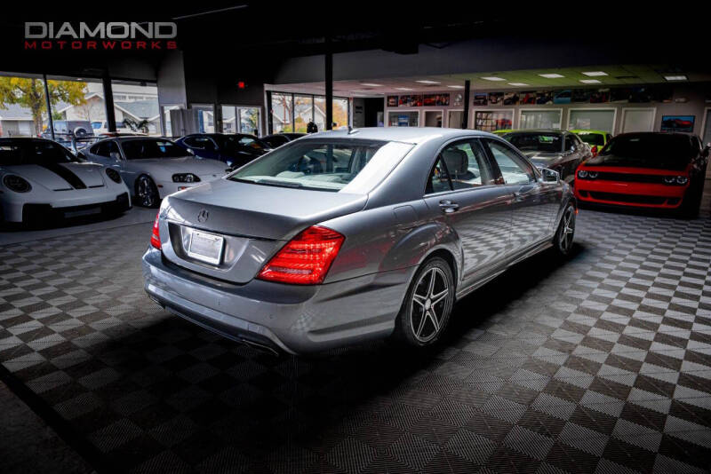 2011 Mercedes-Benz S-Class S 550