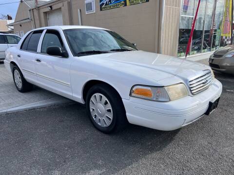 2009 Ford Crown Victoria for sale at A.T  Auto Group LLC in Lakewood NJ