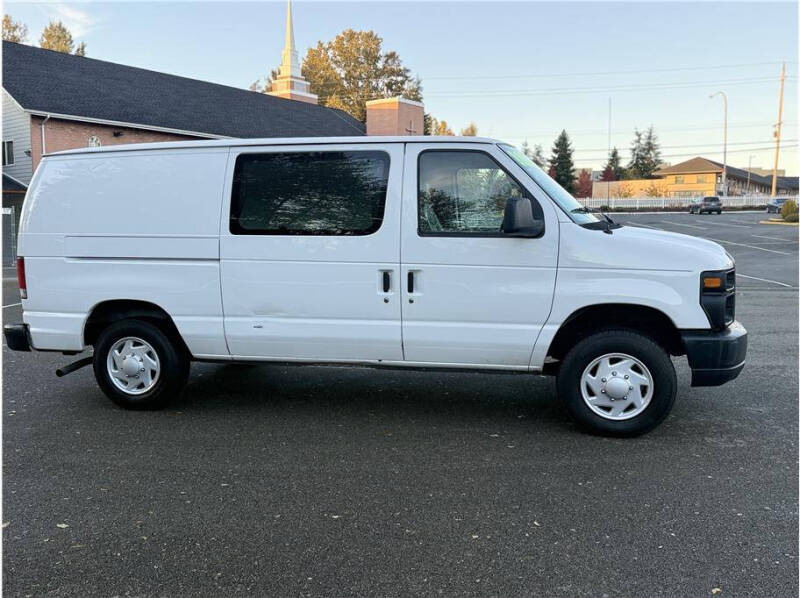 2014 Ford E-Series E-150