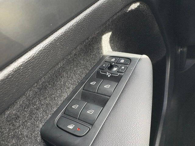 2023 Volvo XC40 B5 Core