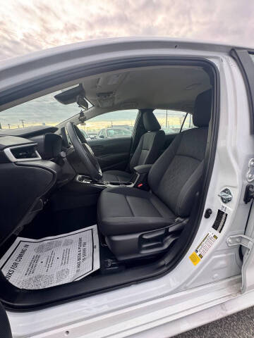 2025 Toyota Corolla LE