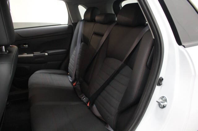 2026 Mitsubishi Outlander Sport SE