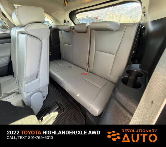 2022 Toyota Highlander XLE