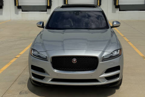 2017 Jaguar F-PACE 35t Prestige