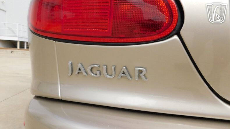 2000 Jaguar XK-Series XK8