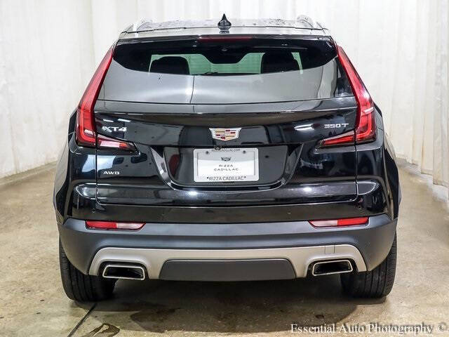 2023 Cadillac XT4 Premium Luxury