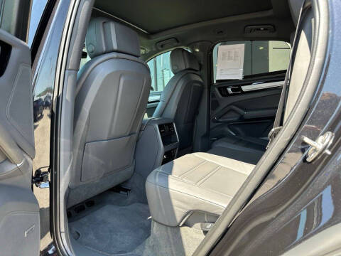 2022 Porsche Cayenne