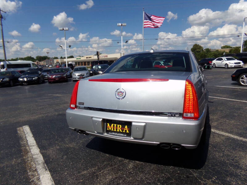 2010 Cadillac DTS Luxury Collection
