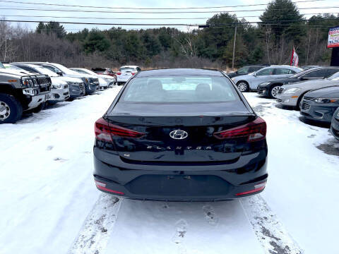 2019 Hyundai Elantra SE