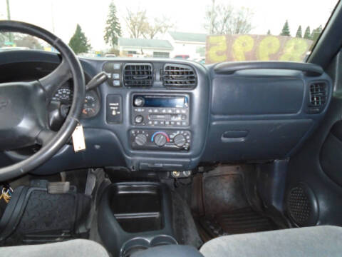 2002 Chevrolet S-10 LS