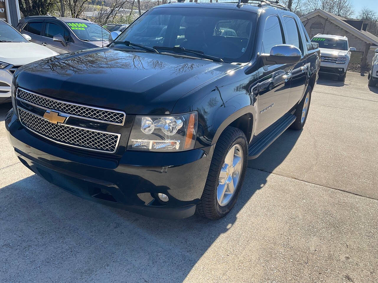 2012 Chevrolet Avalanche for sale at Car Connection in Harrison, AR